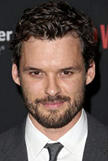 How tall is Austin Nichols?